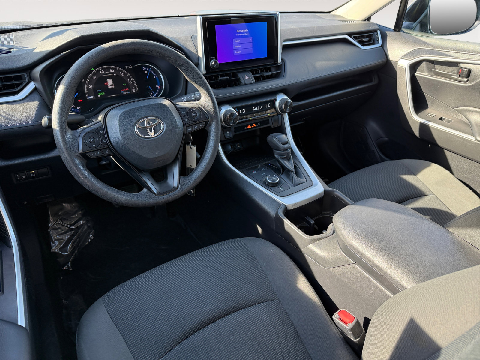 2023 Toyota RAV4 Hybrid LE photo 14