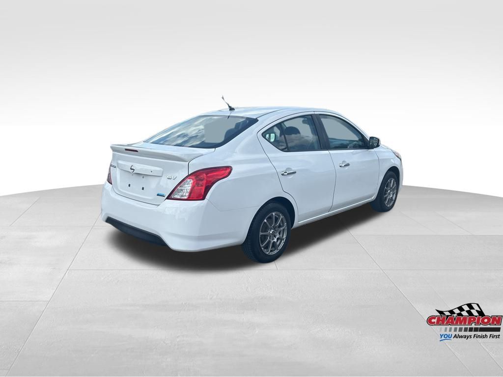 2016 Nissan Versa 1.6 SV photo 5