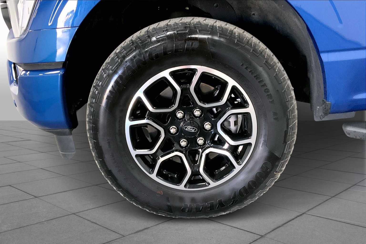 2023 Ford F-150 XLT photo 9
