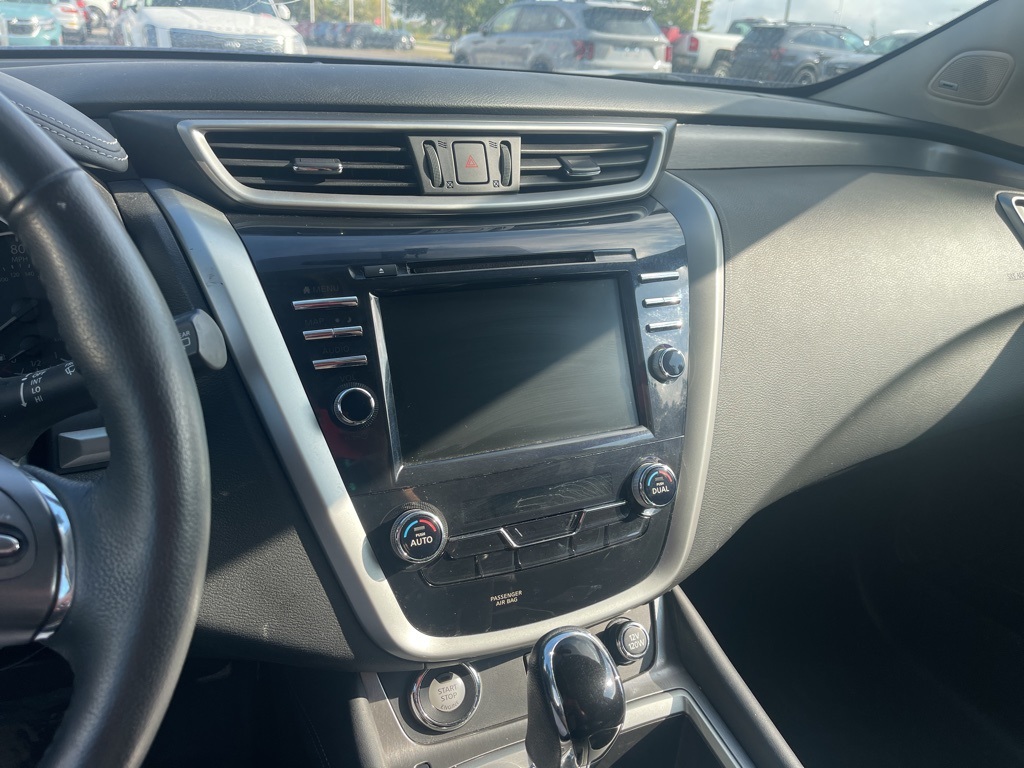 2019 Nissan Murano SL photo 2