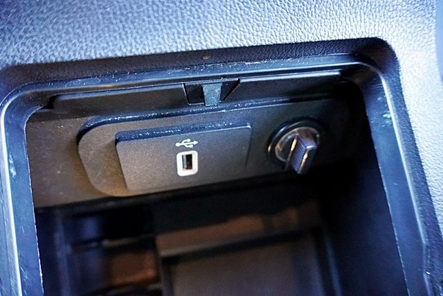 Used 2020 White Ford GT Premium image 26