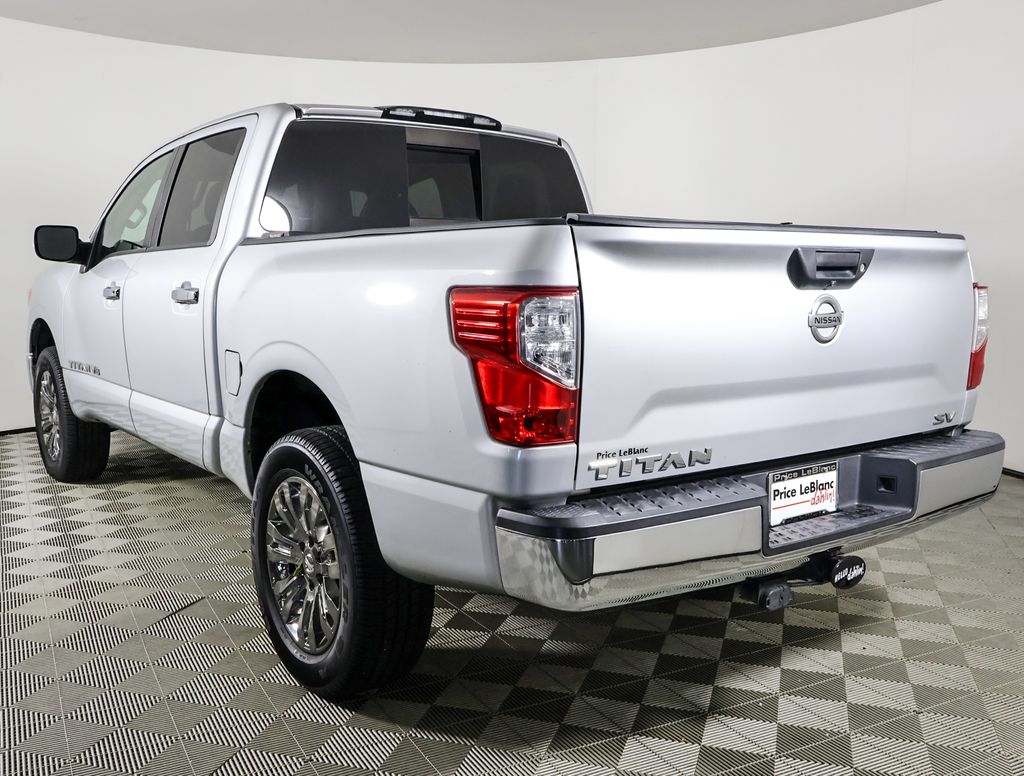2018 Nissan Titan SV photo 4