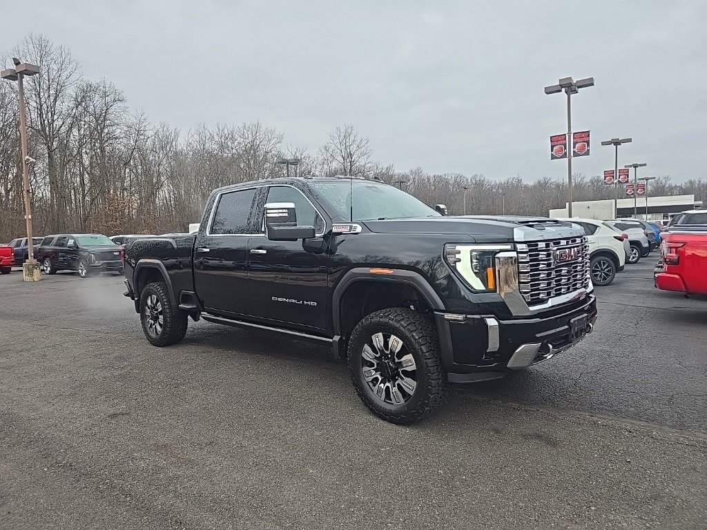 2024 GMC Sierra 2500HD Denali's photo