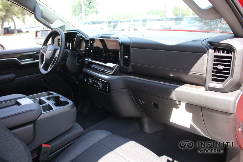 2022 Chevrolet Silverado 1500 LT photo 19