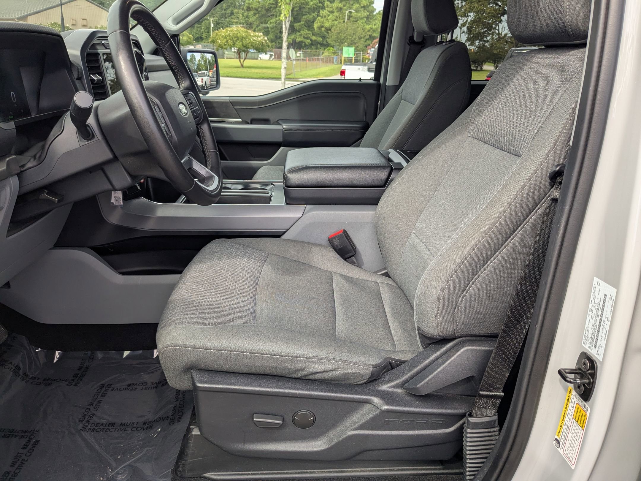 2024 Ford F-150 XLT photo 14