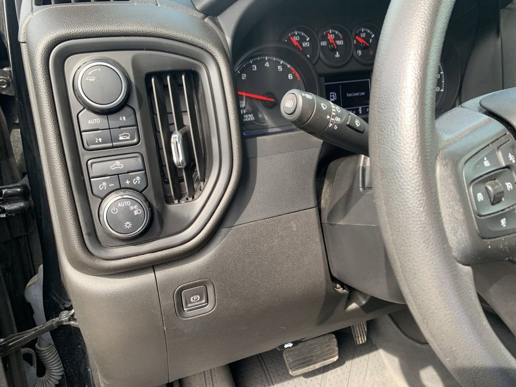 2022 Chevrolet Silverado 1500 Custom photo 23