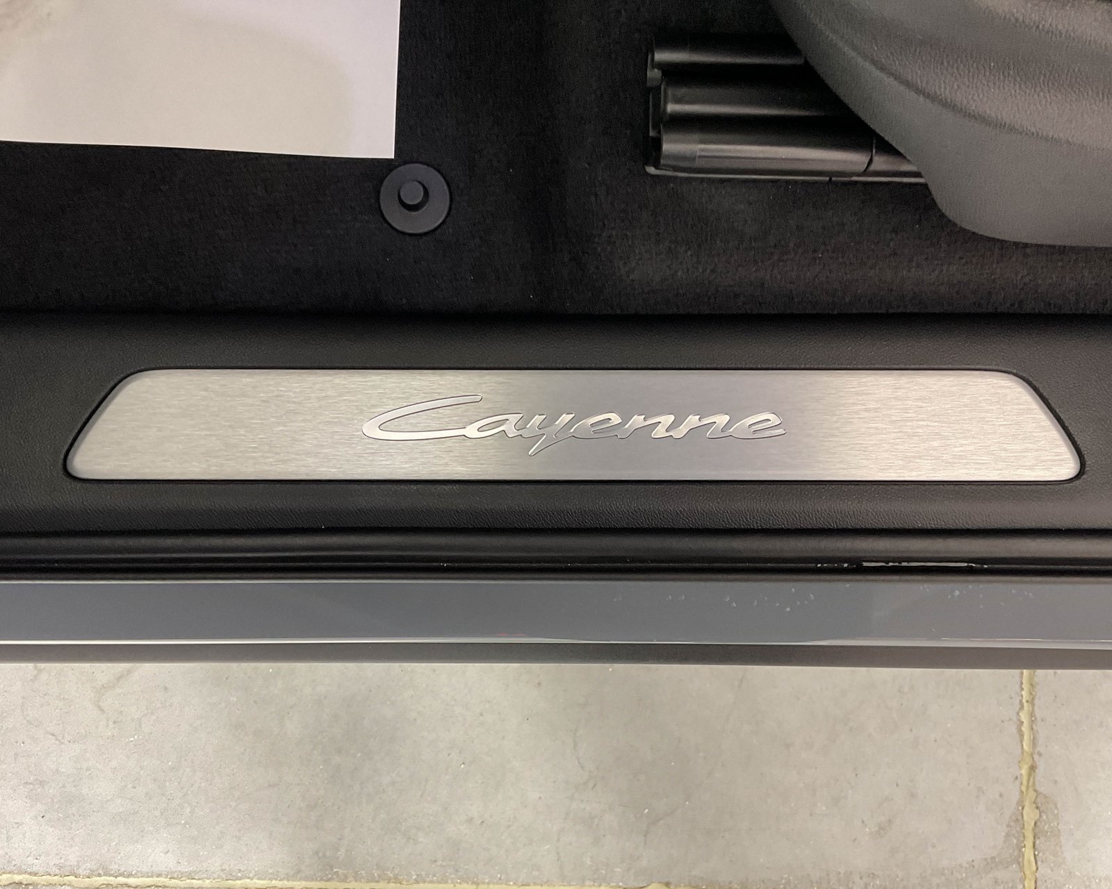 2025 Porsche Cayenne E-Hybrid photo 14