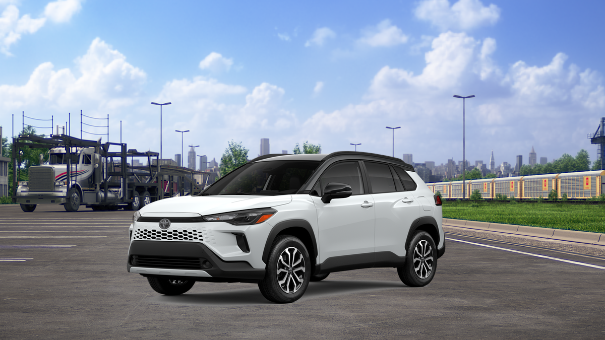 2026 Toyota Corolla Cross SE's photo