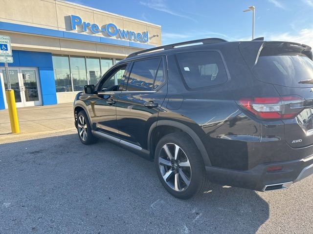 2023 Honda Pilot Touring photo 4