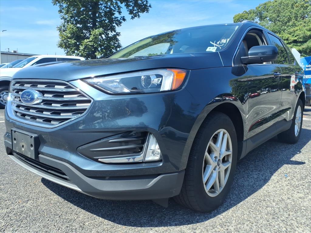 2022 Ford Edge SEL photo 4