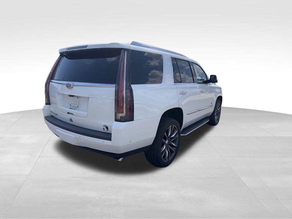 2020 Cadillac Escalade Luxury photo 2