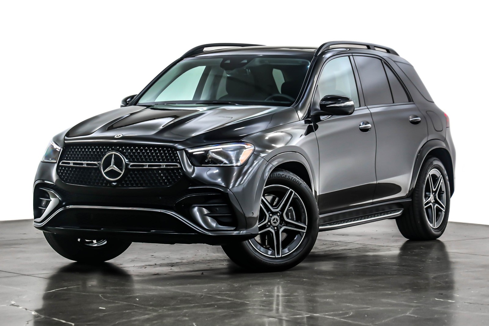 2026 Mercedes-Benz GLE GLE450E's photo