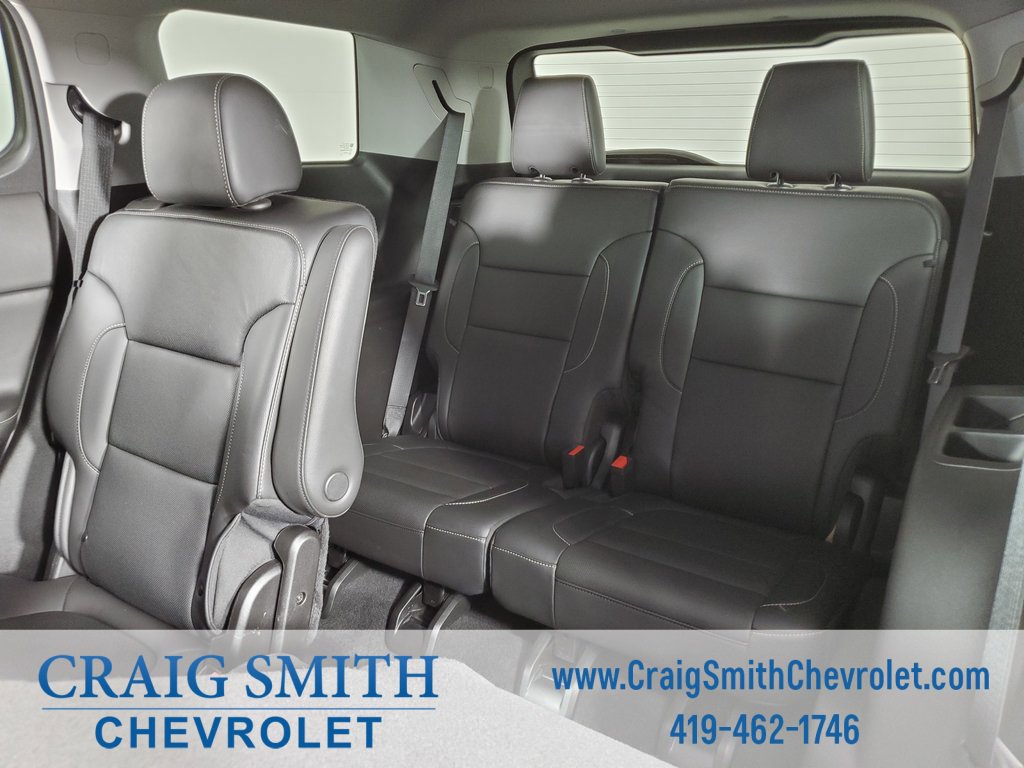 2023 Gmc Acadia SLT photo 2