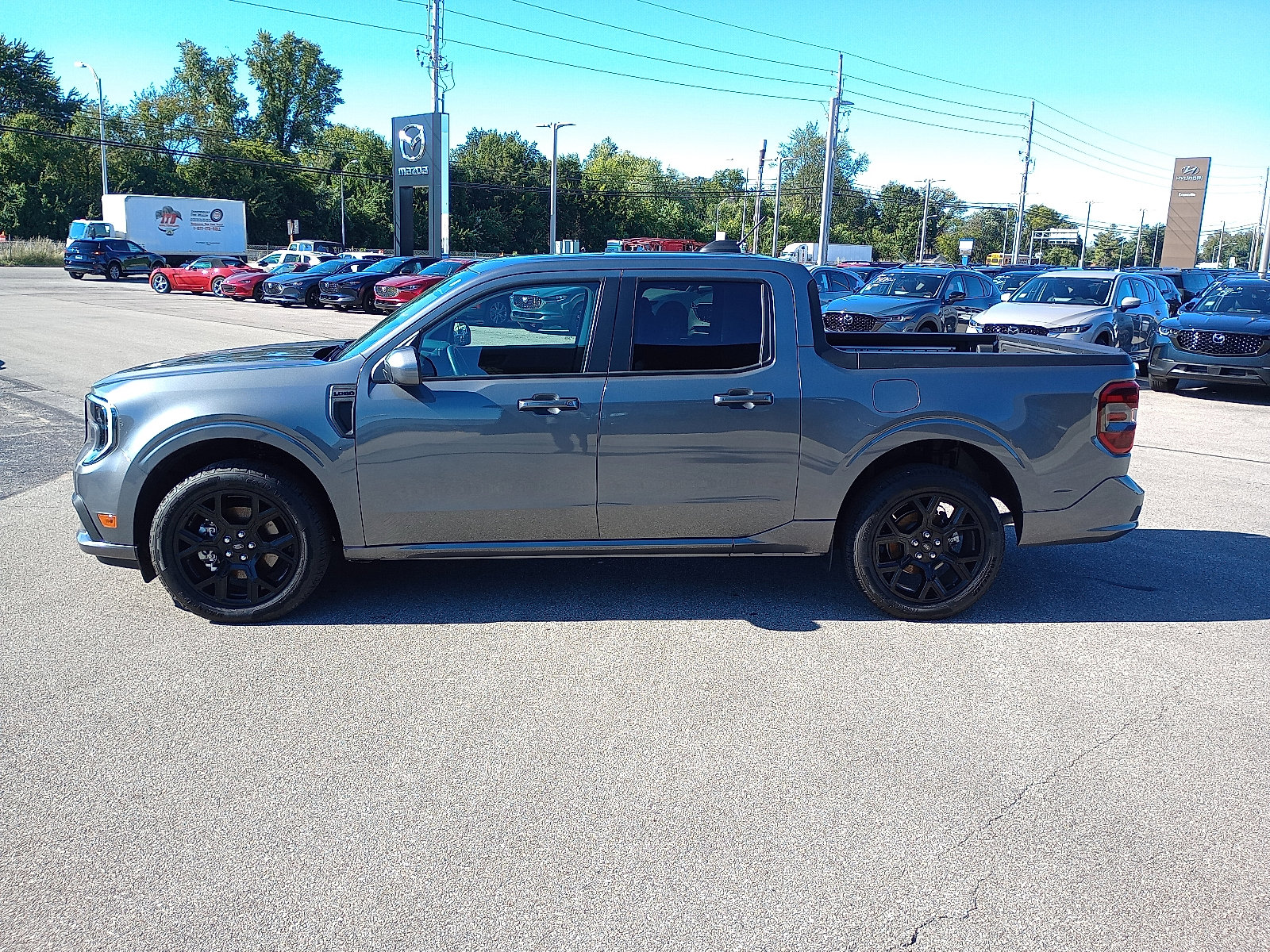 2025 Ford Maverick photo 4