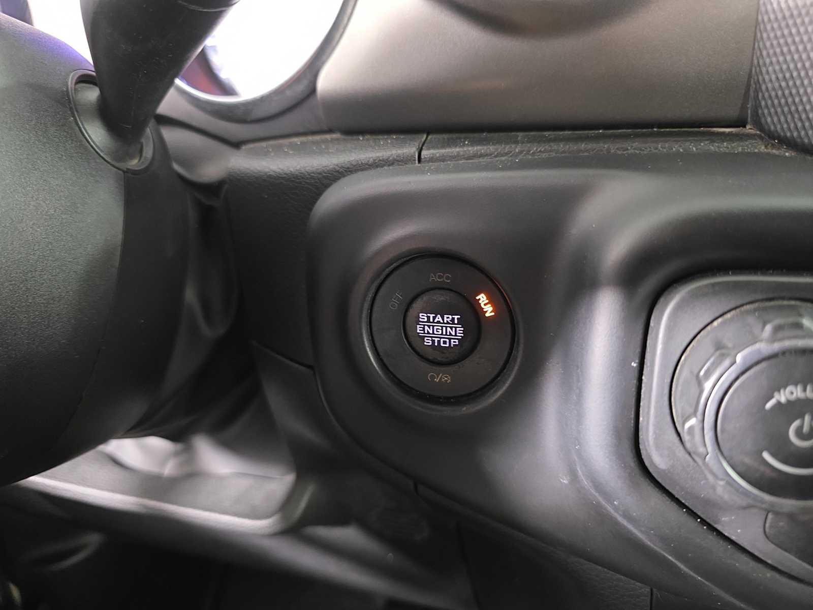 2023 Jeep Wrangler Sport S photo 17