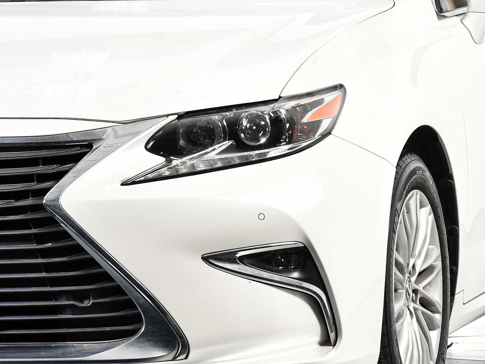2017 Lexus ES 350 photo 7