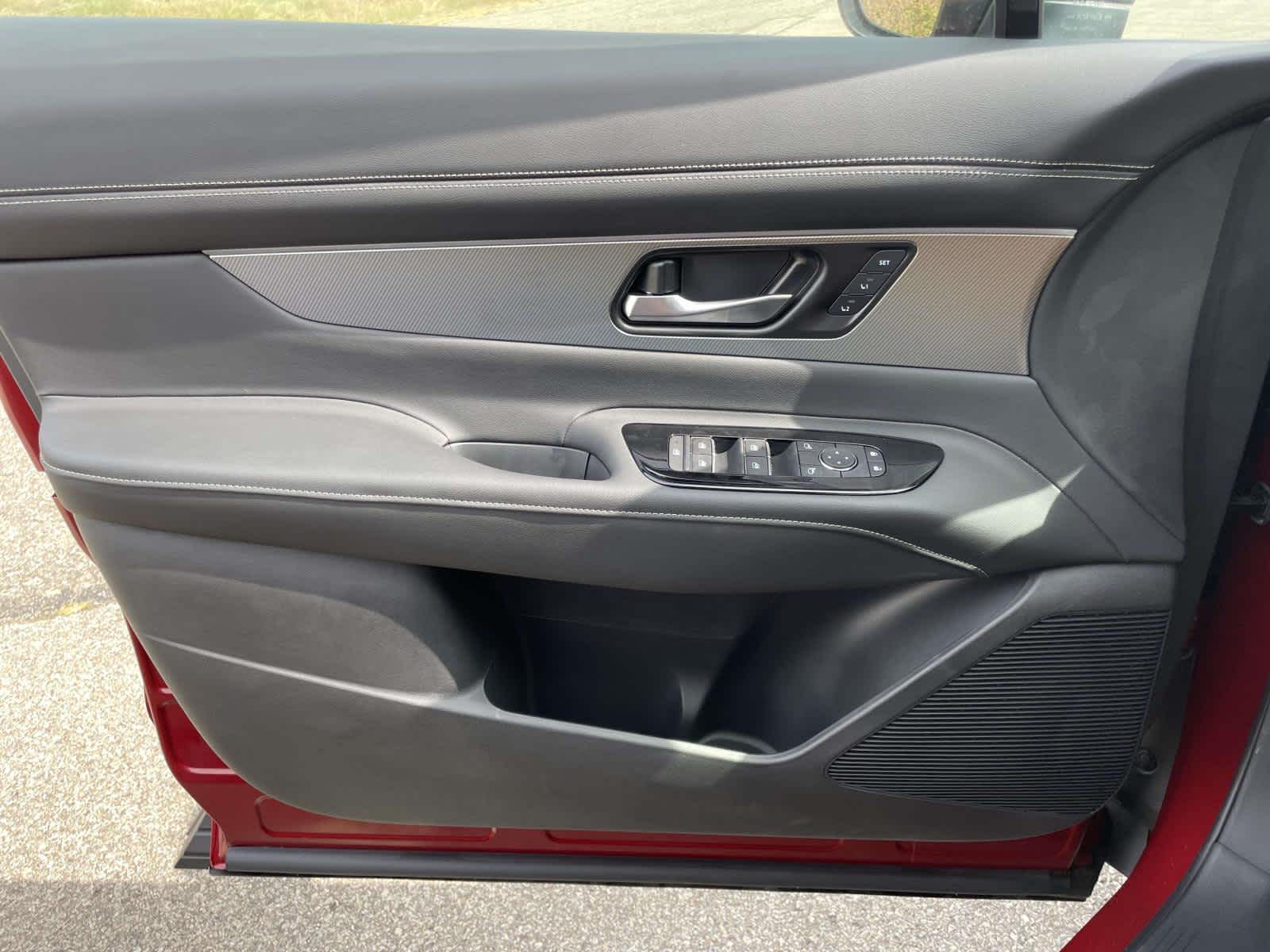 2025 Nissan Murano SL photo 30