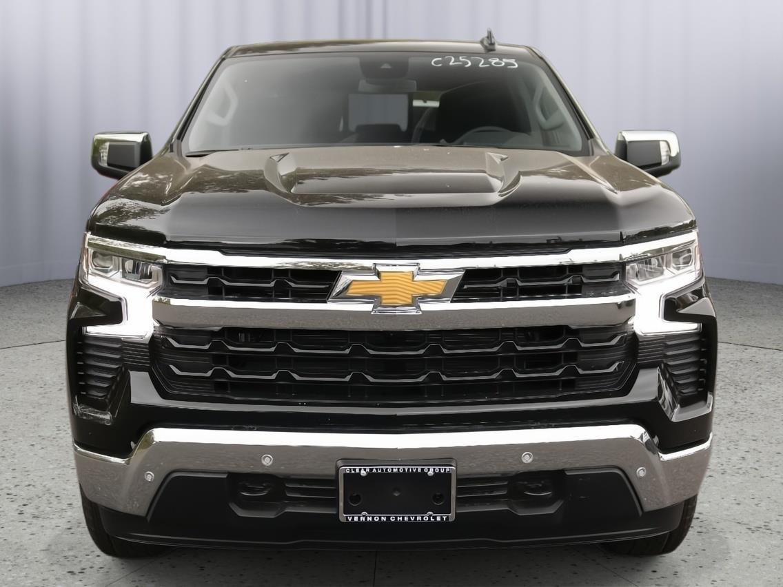 2025 Chevrolet Silverado 1500 LT photo 2