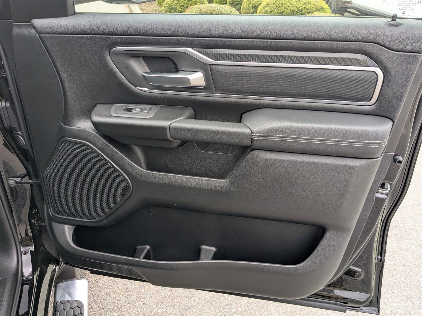 2025 Ram 1500 Big Horn photo 28