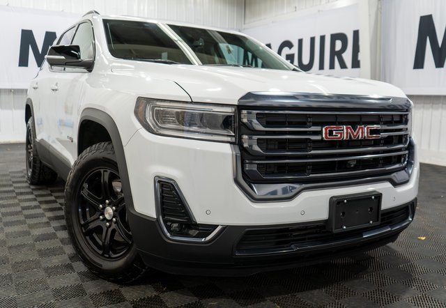 2023 GMC Acadia AT4