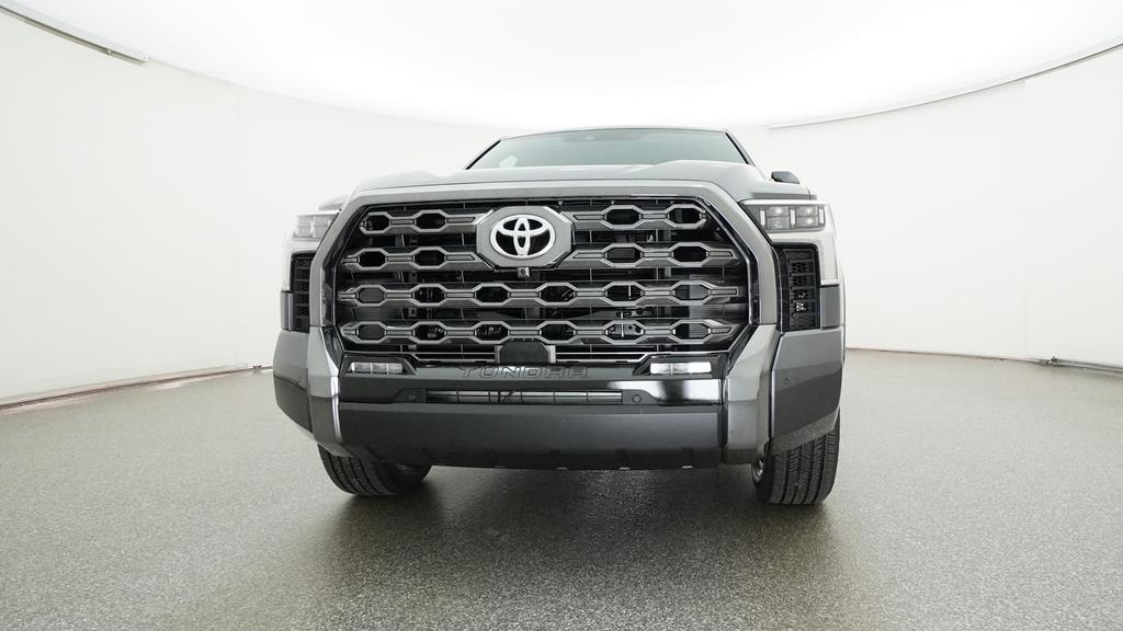 2025 Toyota Tundra Platinum CrewMax photo 3