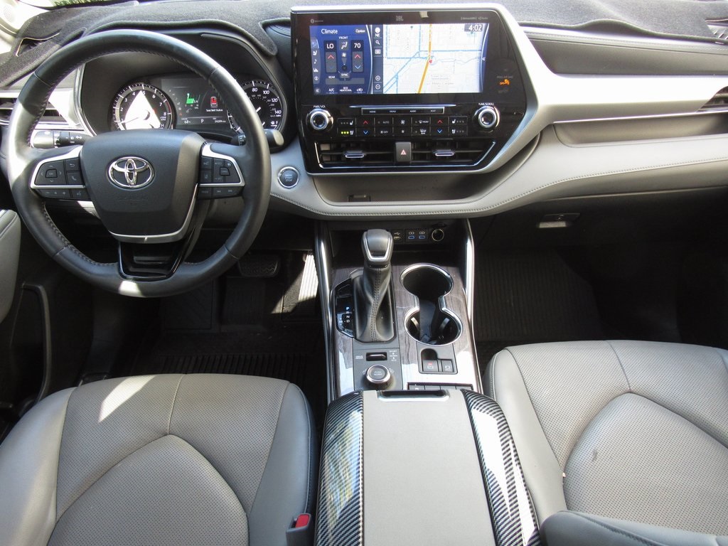 2022 Toyota Highlander Platinum photo 34