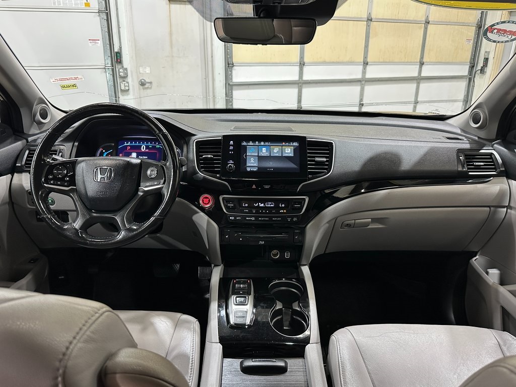 2019 Honda Pilot Touring photo 16