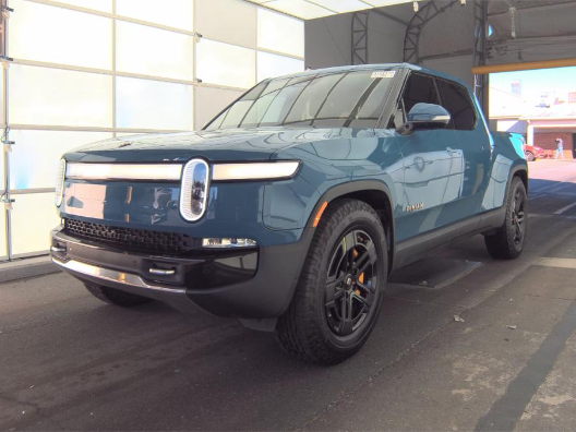 2022 Rivian R1T Adventure's photo