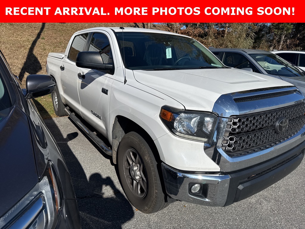 2018 Toyota Tundra SR5's photo