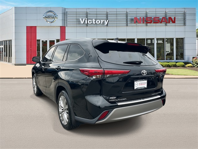 2023 Toyota Highlander Platinum photo 4