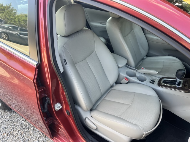 2015 Nissan Sentra SL photo 13