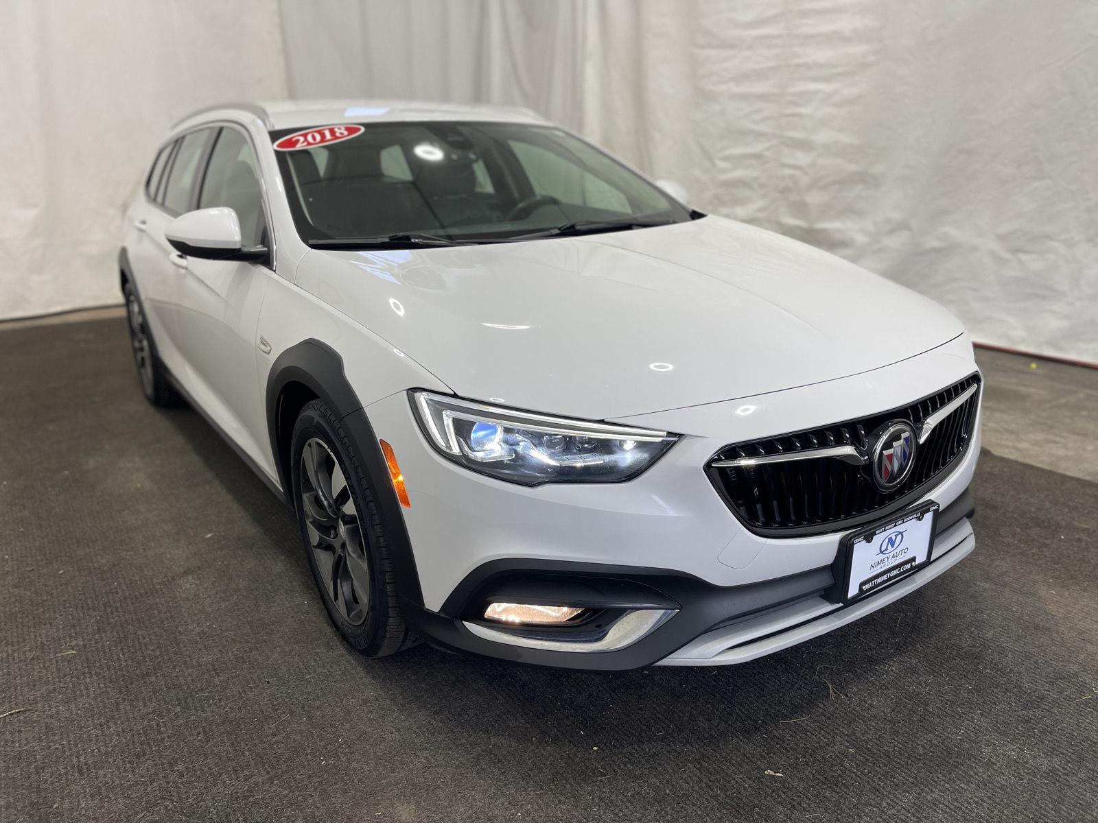 2018 Buick Regal TourX Essence photo 3