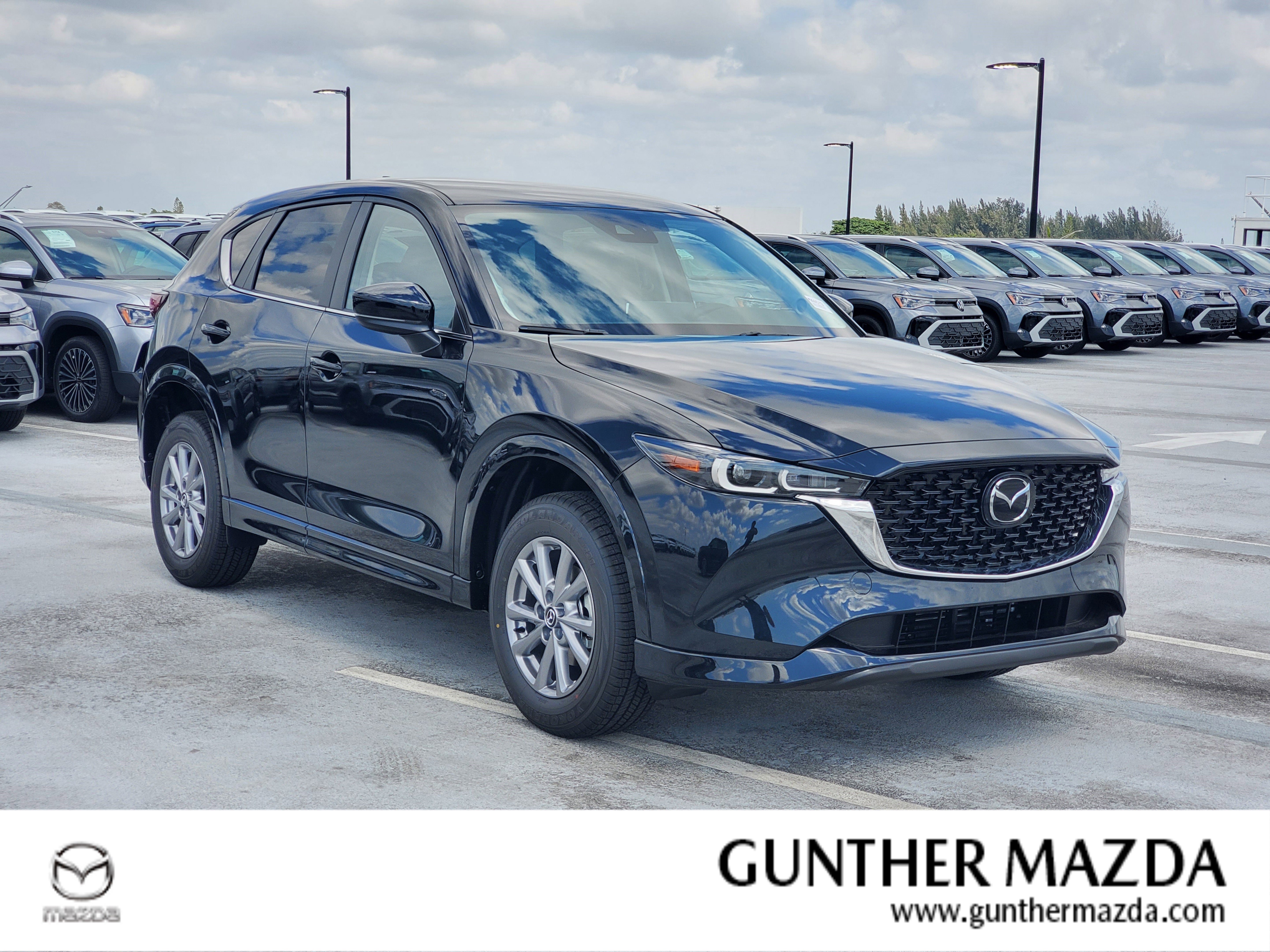 2025 Mazda CX-5 S Select Package's photo