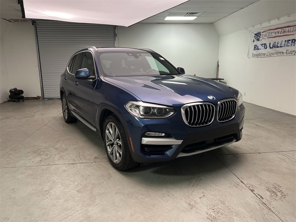 2019 BMW X3 30i's photo