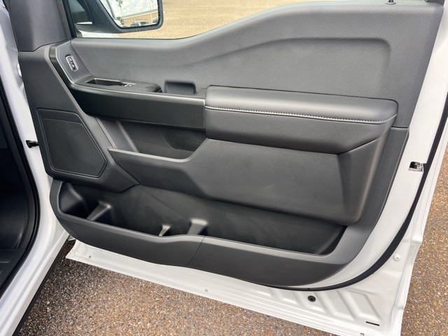 2025 Ford F-150 STX photo 17
