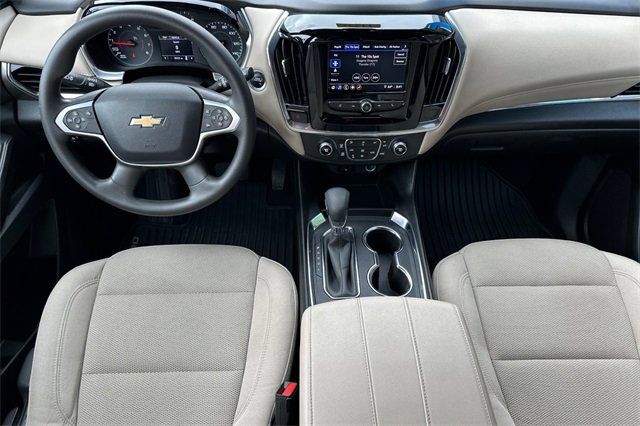 2023 Chevrolet Traverse LS photo 12