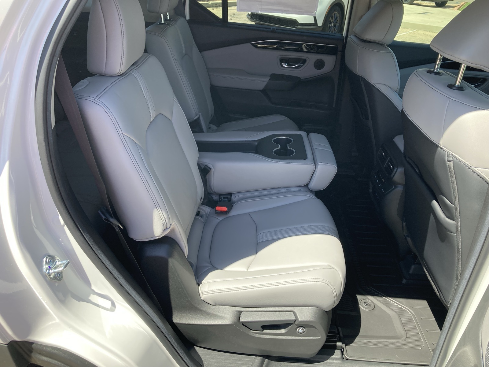 2025 Honda Pilot Touring photo 34