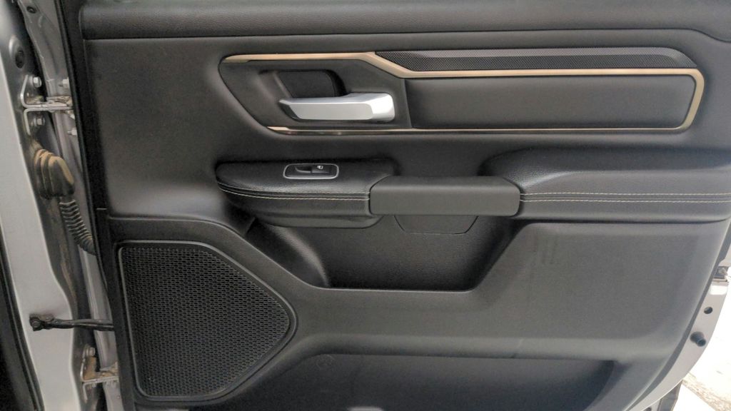 2022 Ram 1500 Rebel photo 27
