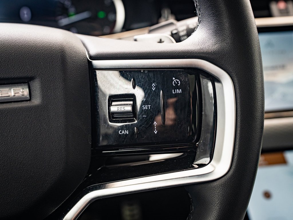 2023 Land Rover Range Rover Evoque R-Dynamic S photo 23