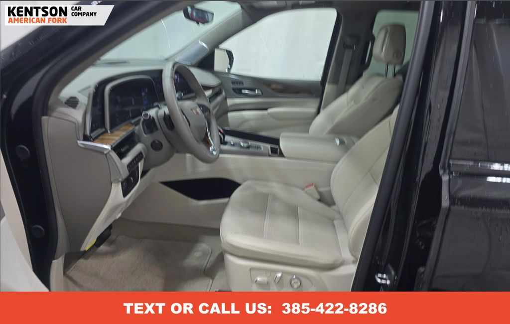 2024 Cadillac Escalade Sport Platinum photo 3