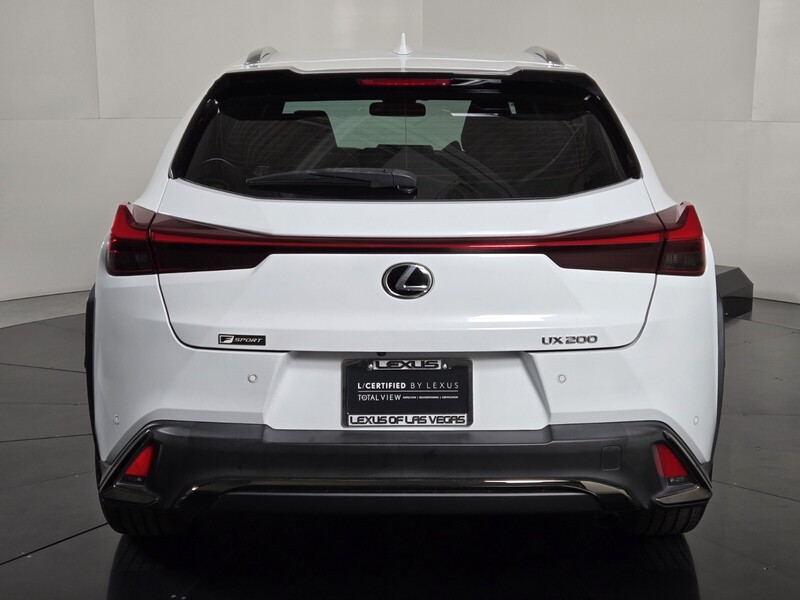 2021 Lexus UX 200 F SPORT photo 4