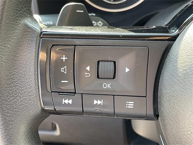 2021 Nissan Rogue SV photo 31