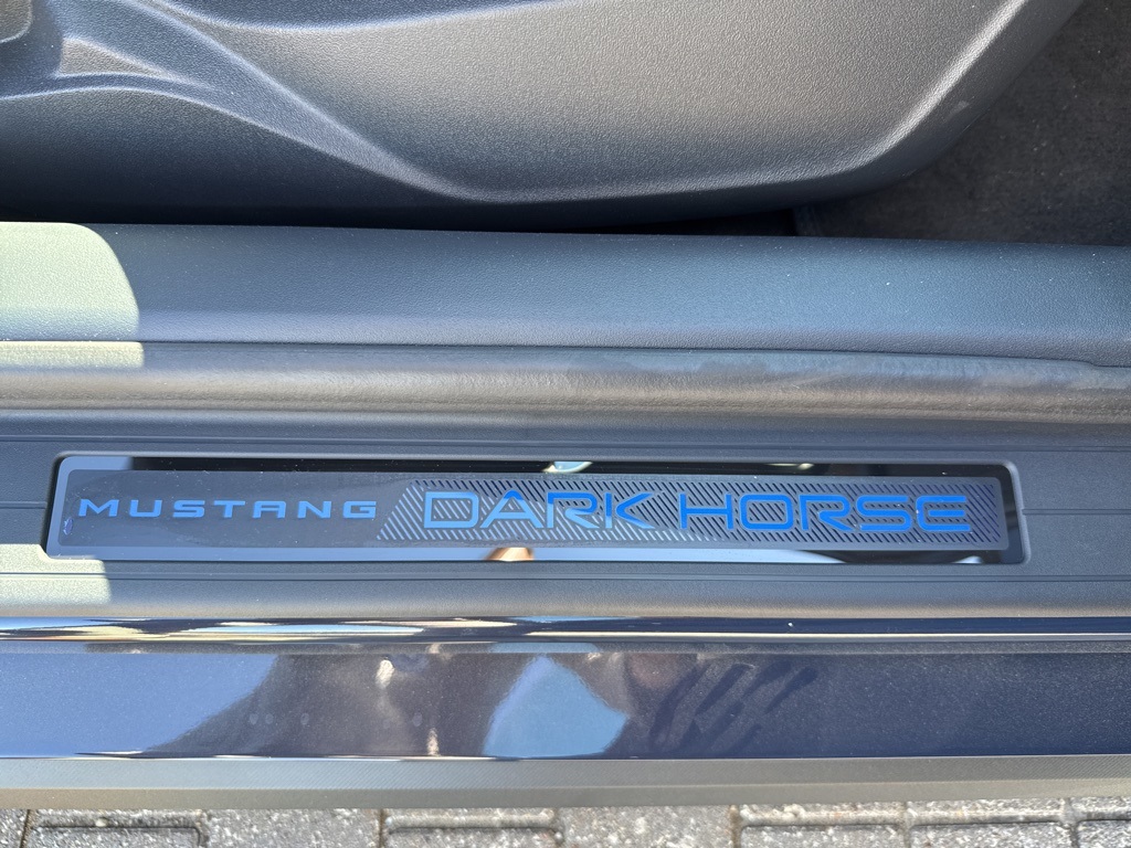 2024 Ford Mustang Dark Horse photo 21