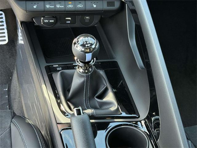 2025 Hyundai Elantra N Base photo 19