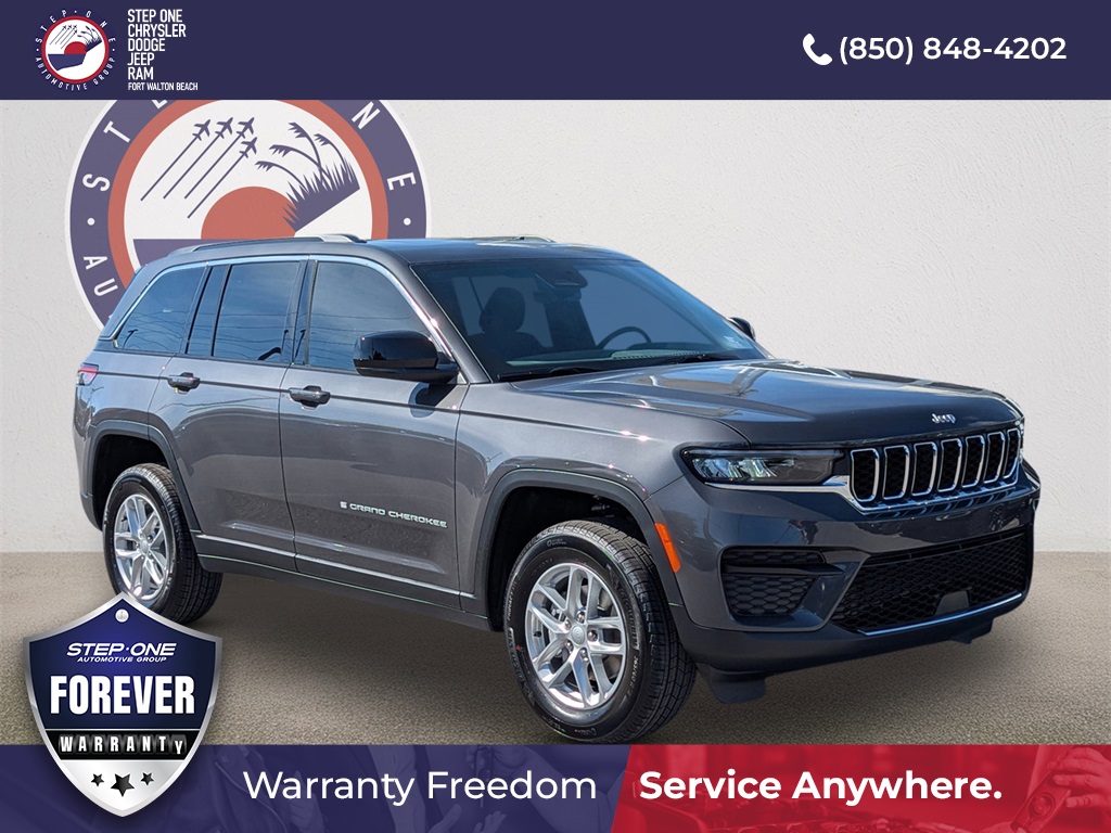 2025 Jeep Grand Cherokee Laredo's photo