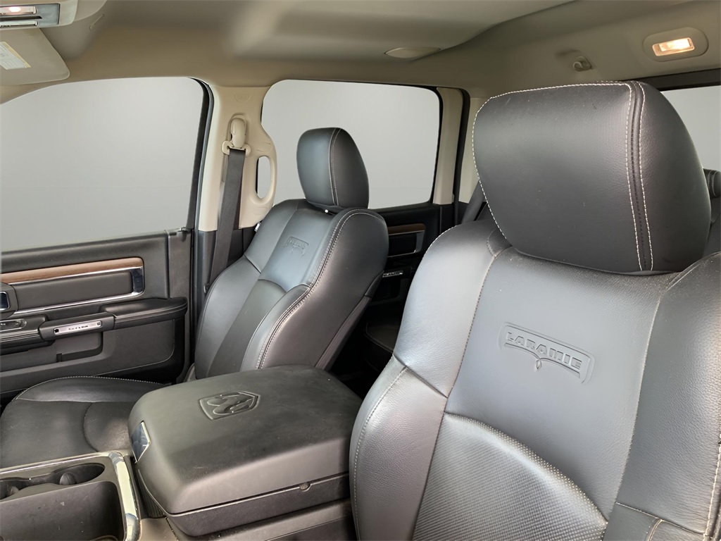 2017 Ram 1500 Laramie photo 24