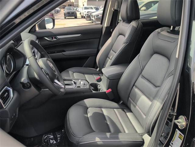 2025 Mazda CX-5 2.5 S Preferred photo 6