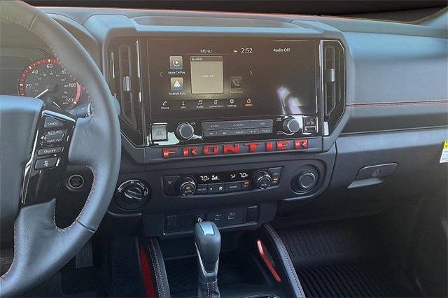 2025 Nissan Frontier PRO-4X photo 6