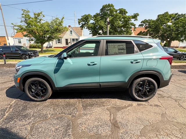 2026 Kia Seltos EX photo 7