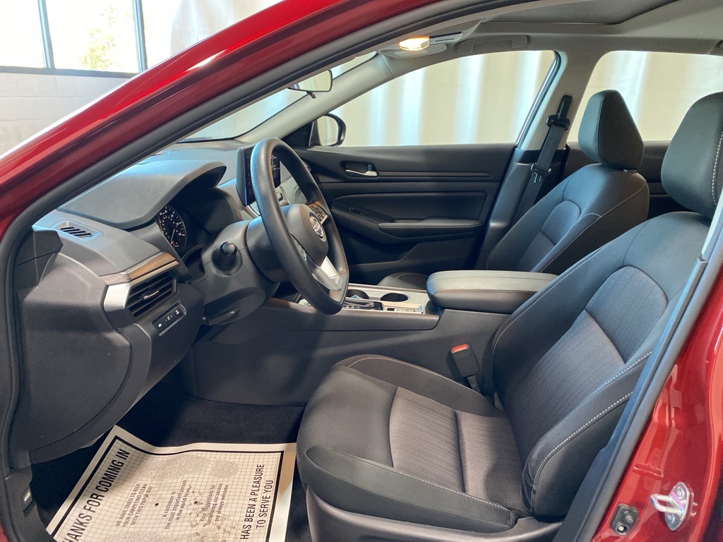 2025 Nissan Altima 2.5 SV photo 16